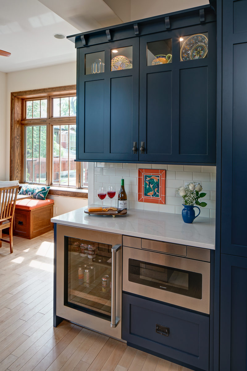 Chicago_Arts_and_Crafts_Kitchen_Beverage_Station_and_microwave_DruryDesign_Chicago